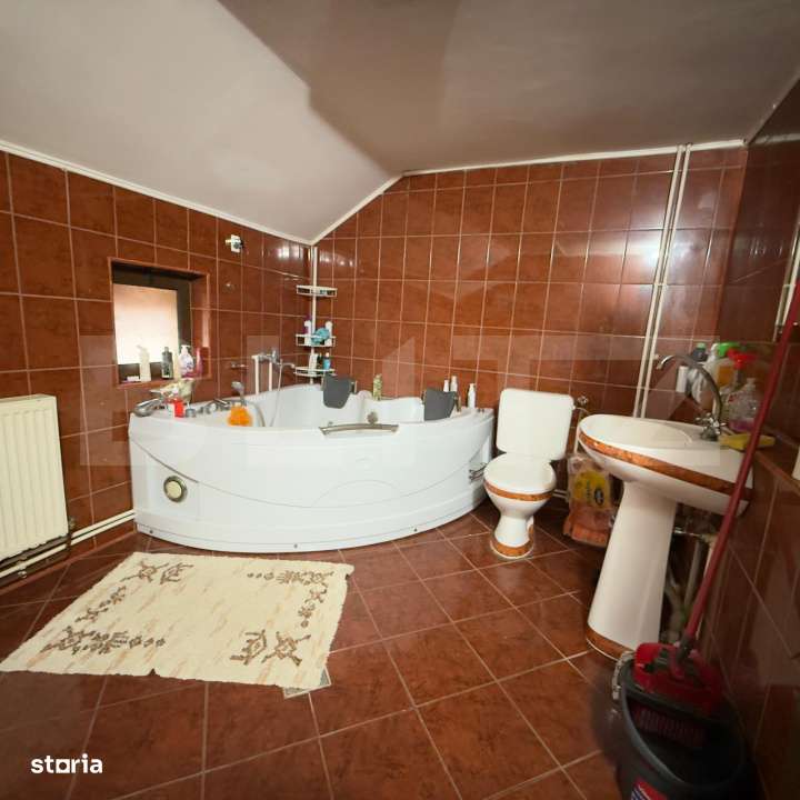 Case + teren de vanzare in zona Carbesti - Imagine principală: 4/10