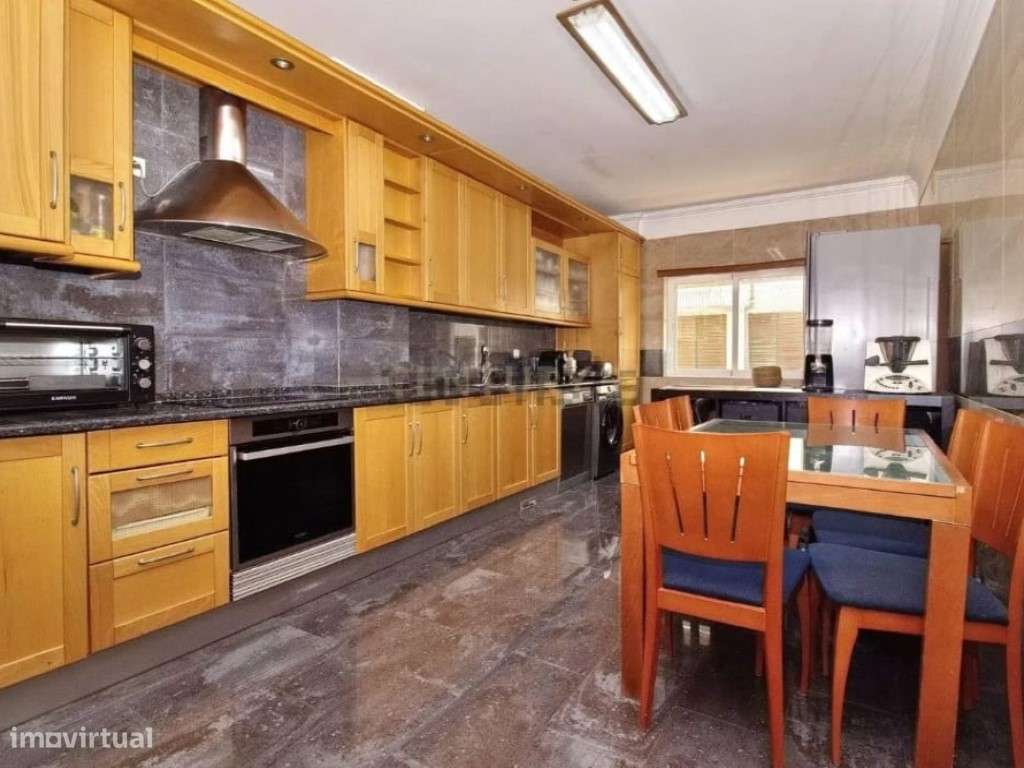 Bairro Salgado - T2 Espetacular com Parqueamento e Arrecadação - Grande imagem: 4/21