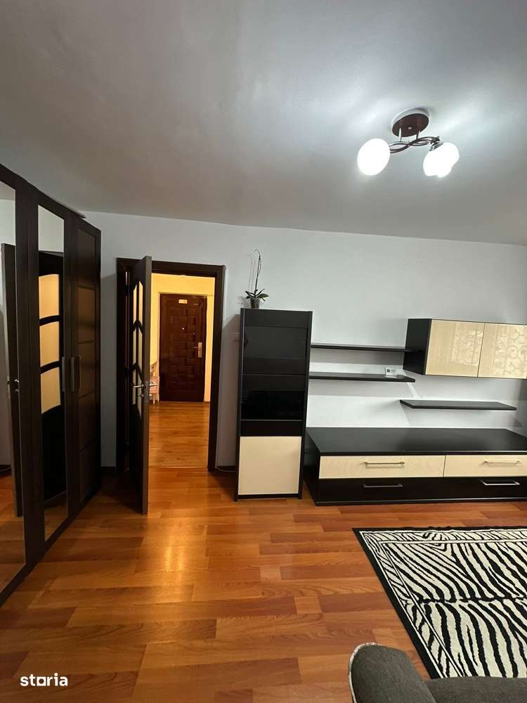 De vanzare 3 camere, 2 balcoane, mobilat și utilat, zona Scoala 5 - Imagine principală: 3/20