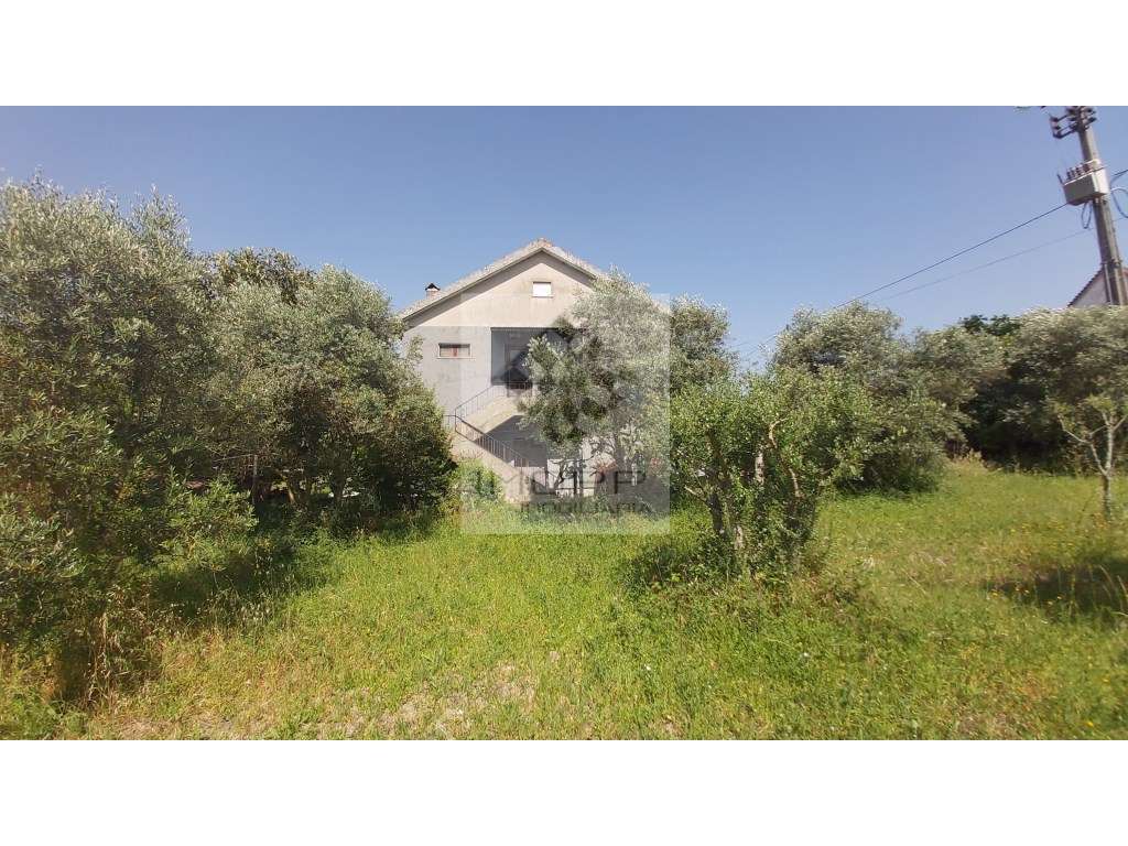 Fabulosa propriedade na zona centro do país com mais de 4.000m2 e m...-44