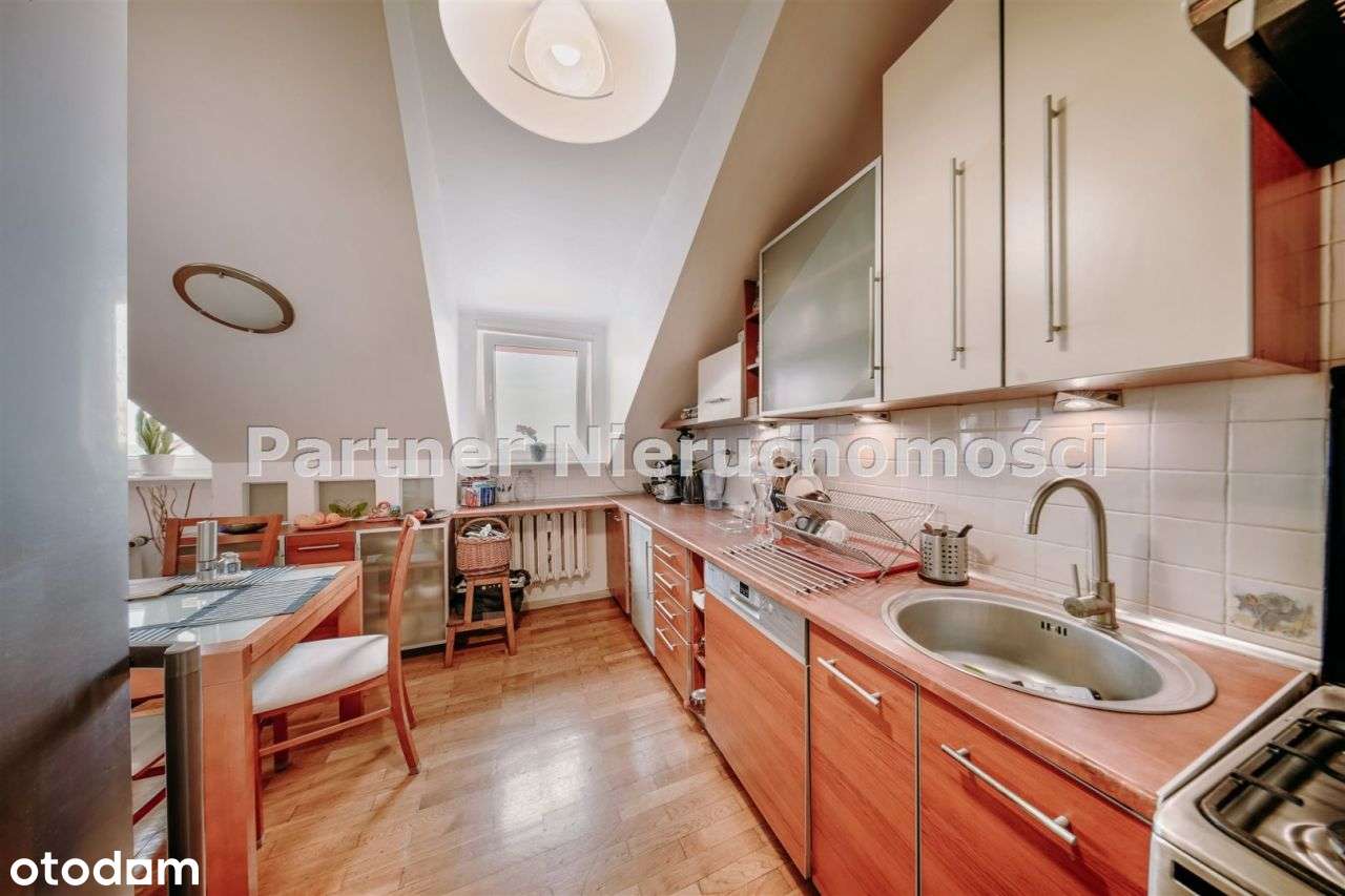 Mansarda z widokiem na Wisłę-jasne 57m na Rybakach-3