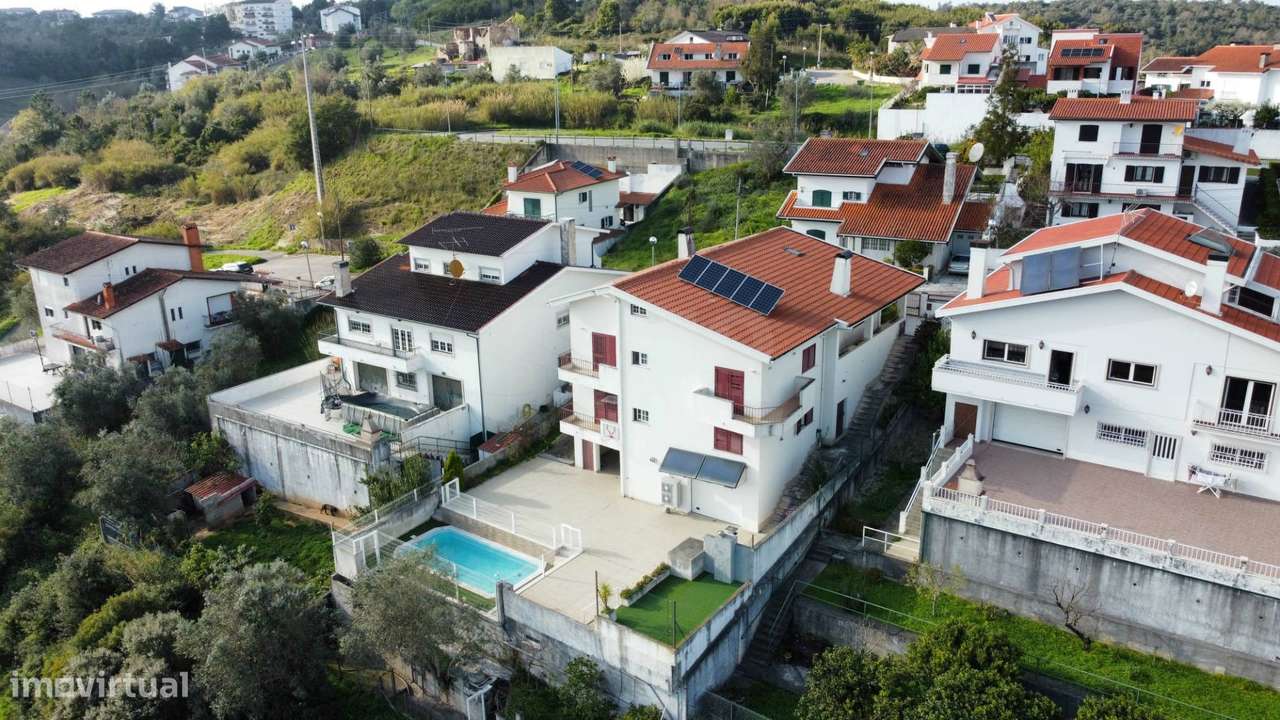 Moradia T6+3 c/ Piscina e Garagem - Coimbra-5