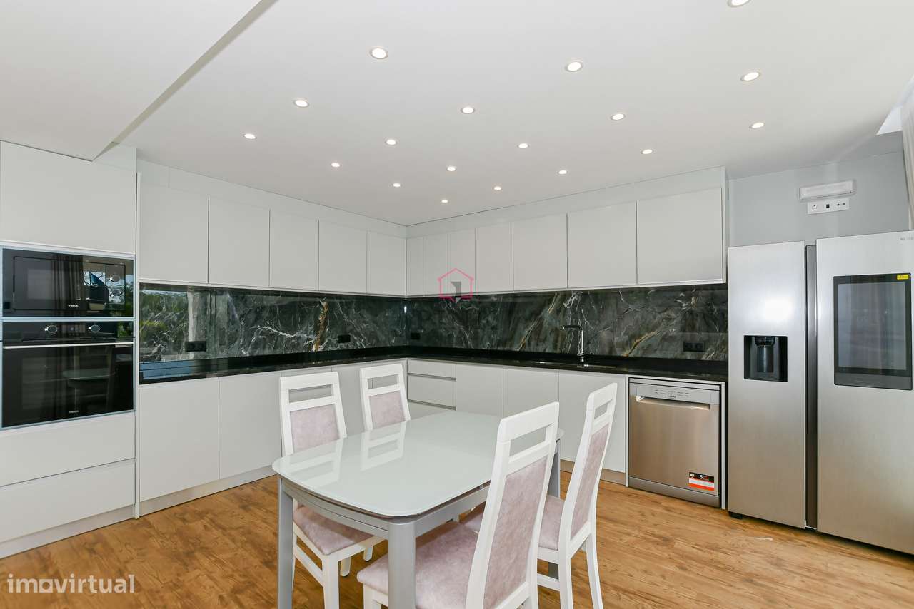 Moradia - T4 - Machico-5