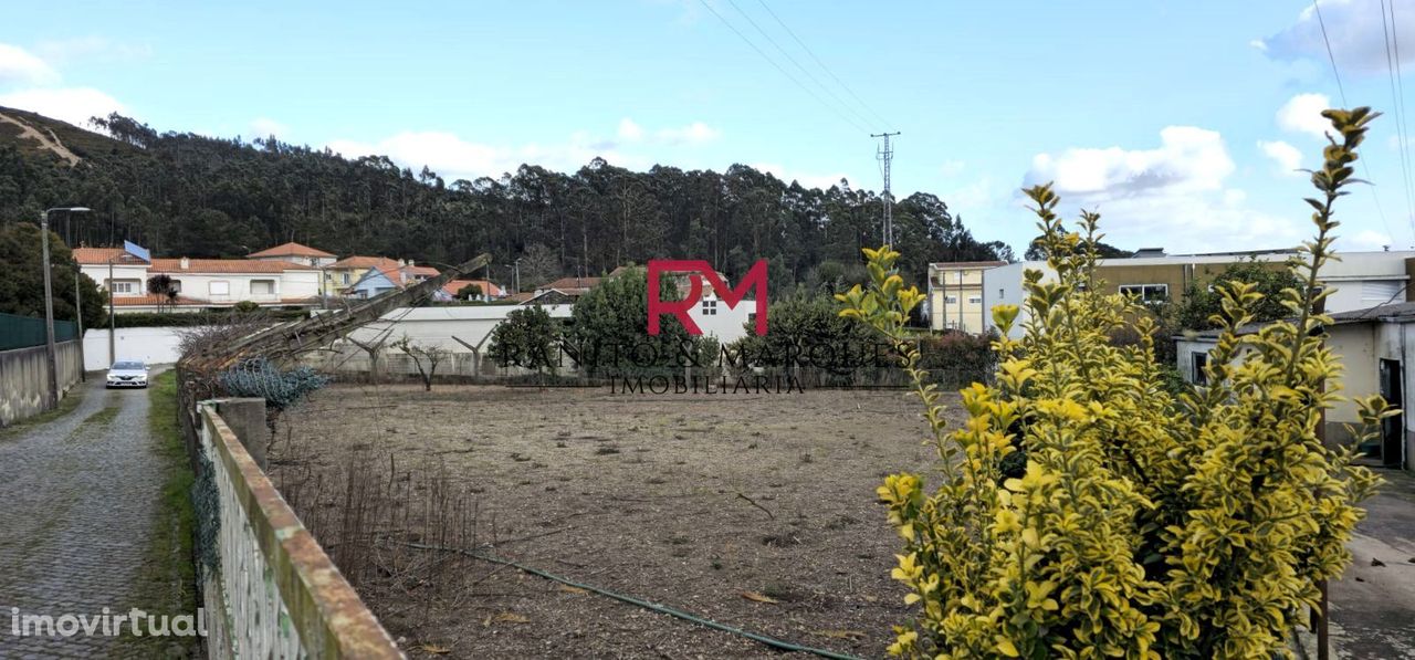 TERRENO COM 1000 M2 PARA CONSTRUÇÃO DE MORADIA - SUSÃO