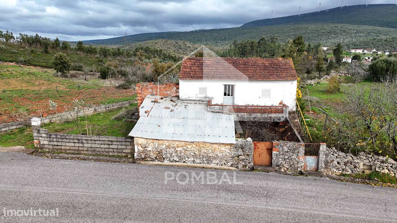 Moradia T4 localizada em Almoster, Alvaiazere-13