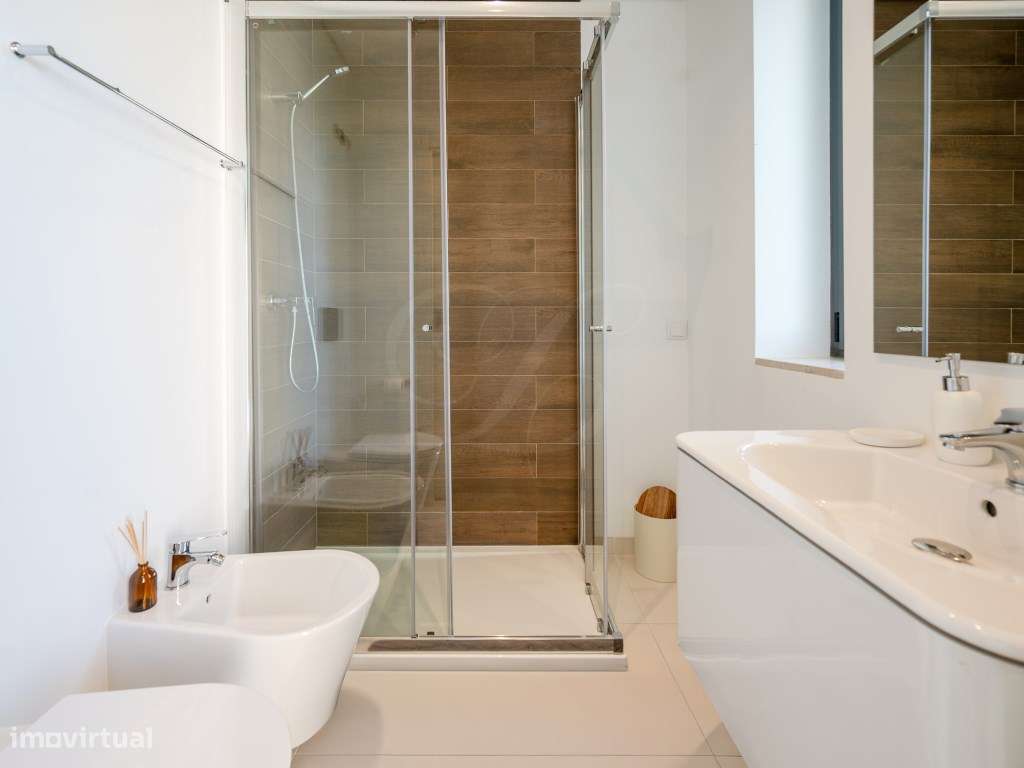 Moradia T8 c/Piscina | Queijas-27