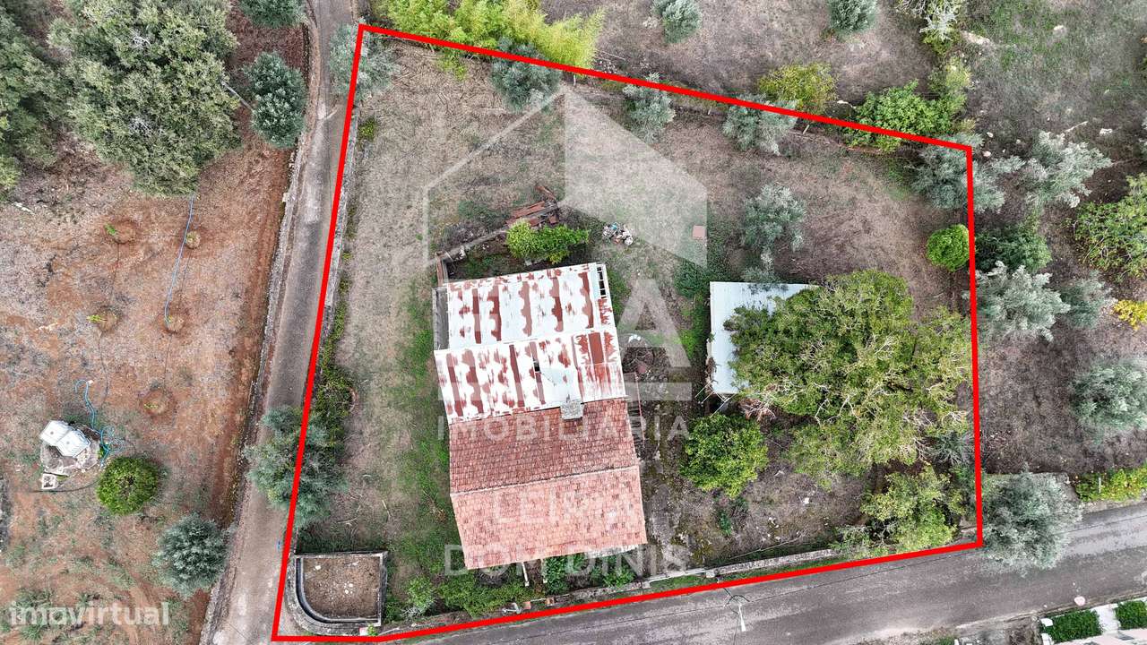 Moradia T3 em Ferreira do Zêzere implantada num terreno com 1000 m2-9