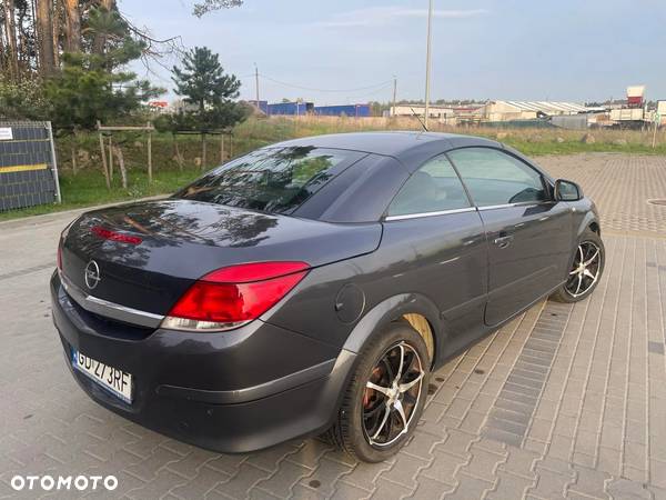 Opel Astra - 8