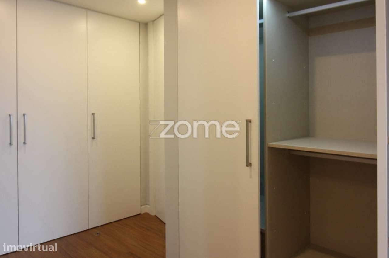 Apartamento T3 com Mezanino – 3 lugares de garagem-16