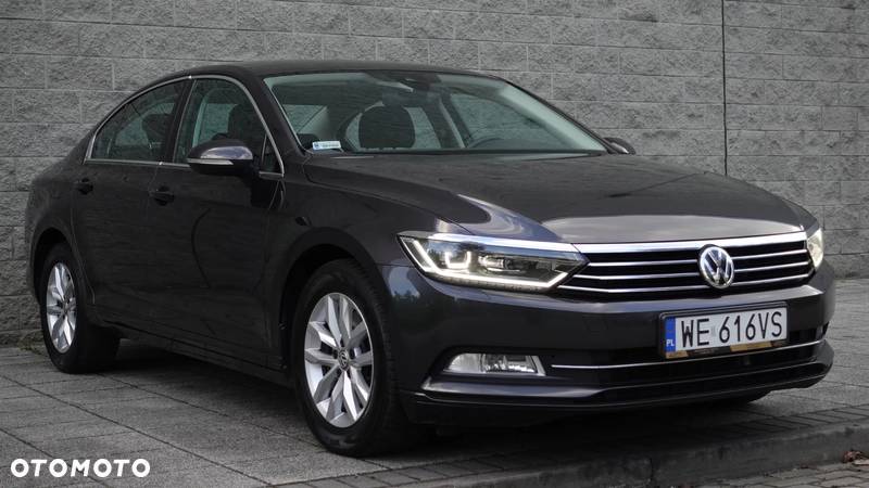 Volkswagen Passat 2.0 TDI SCR Comfortline - 3