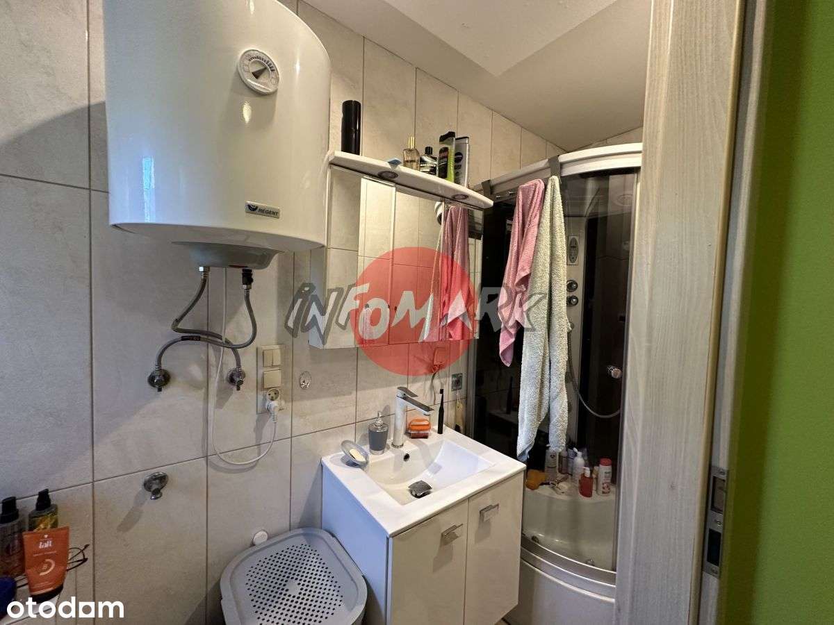 Sprzedamy w Rybniku Dom Z Dużą Działką-16