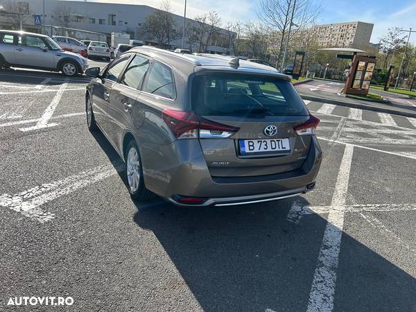 Toyota Auris 1.8 VVT-i Hybrid Automatik Edition - 3