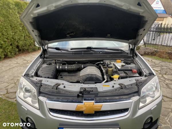 Chevrolet Captiva - 23