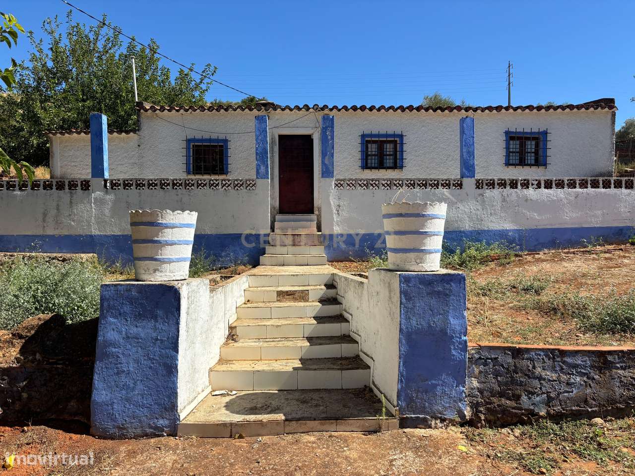 Quintinha com Moradia T2 + Armazém | 2ha vedados | Rio | Fruteiras | A-11