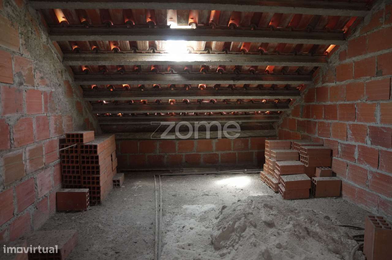 Moradia T4 com 266 m² de construção, e vista para o Castelo de Palm...-20
