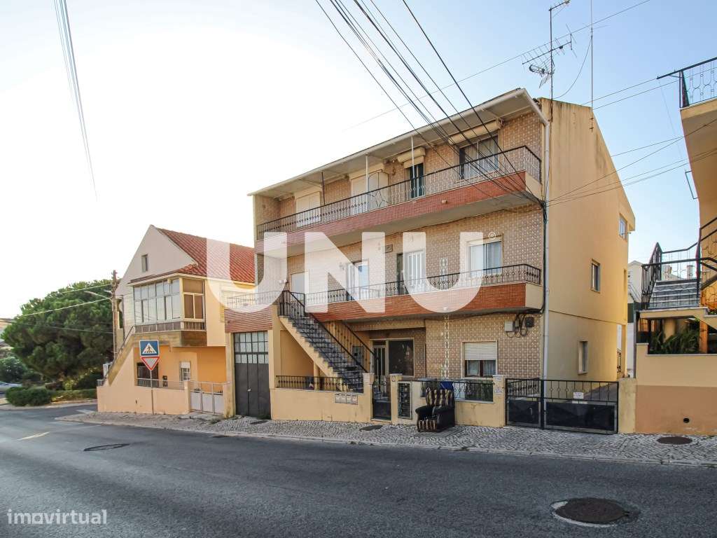 Apartamento T2 remodelado em São João da Talha!-14