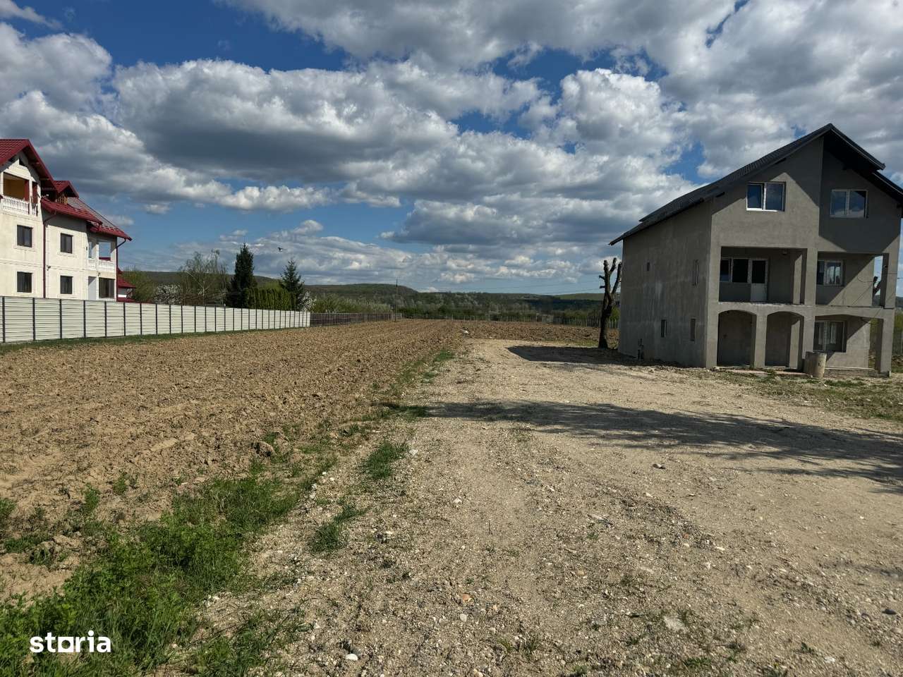 Teren de vanzare Maracineni 12 735 mp la Calea Campulung - Imagine principală: 4/4