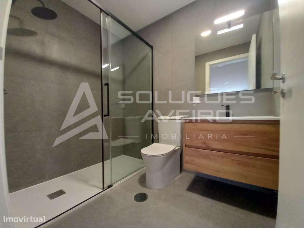 Apartamento T2 Duplex Novo - Centro de Aveiro-5