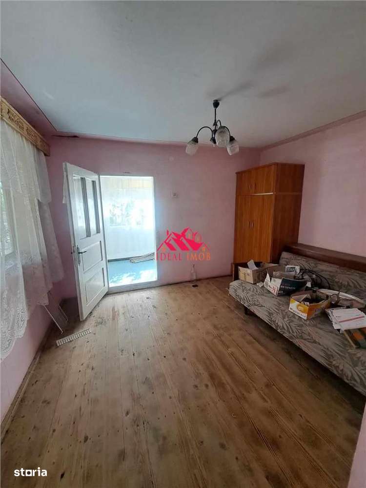 Casa de Vanzare Gaiceana - Imagine principală: 2/4