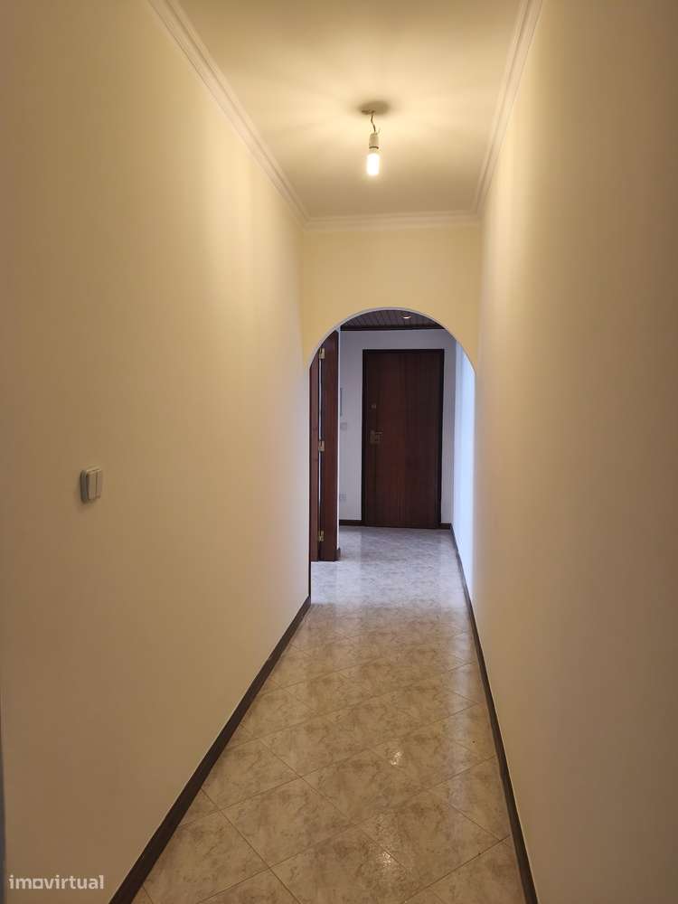 T2 Sintra, Urbanização da Cavaleira, Boas Áreas, Parqueamento.-6