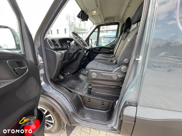 Iveco DAILY - 12