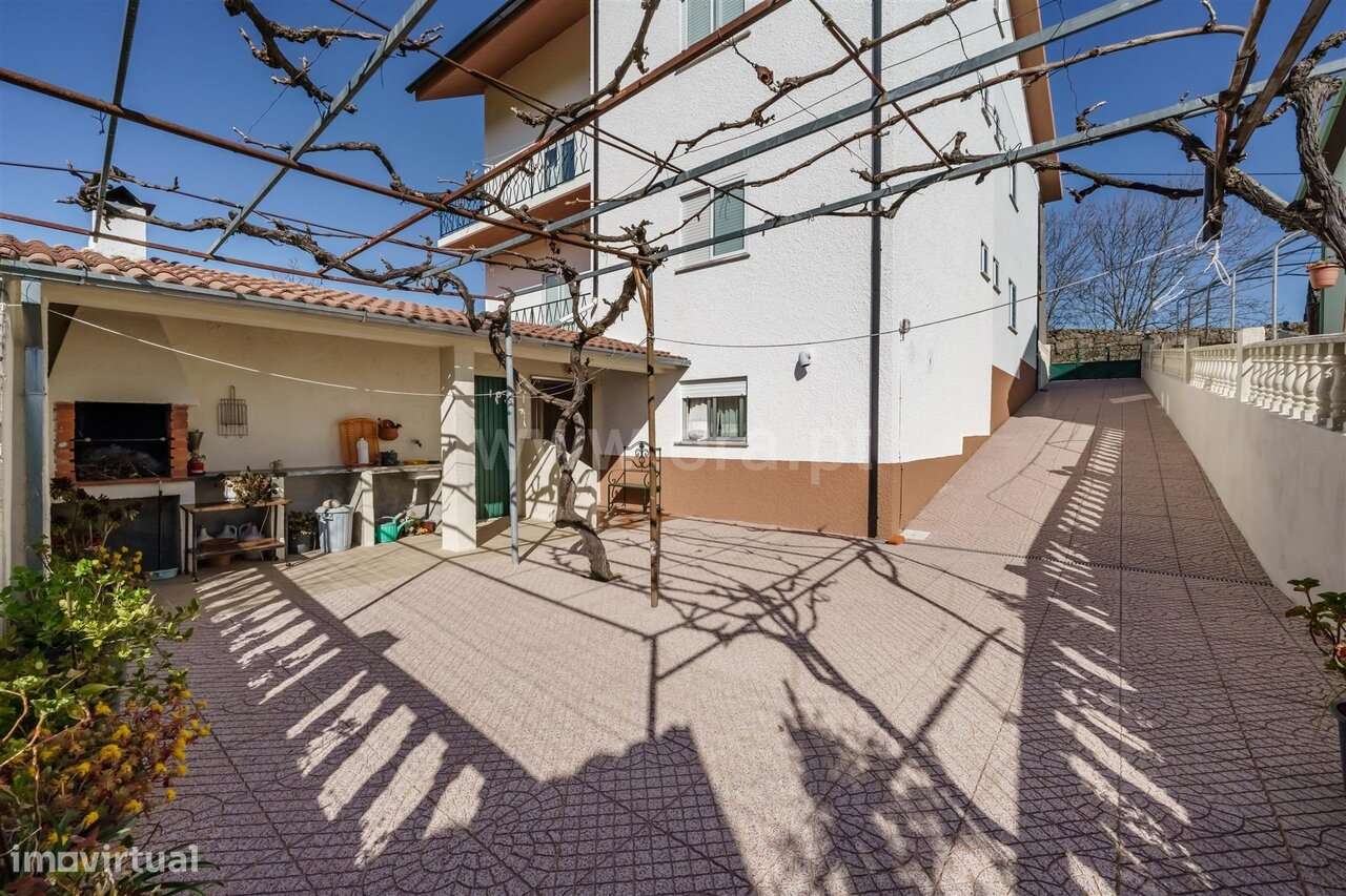 Moradia Isolada T5 / Covilhã, Teixoso-15