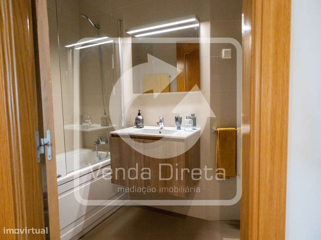Apartamento T3 em Setúbal com box e vista para Serra da Arrábida-24