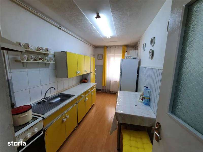 Apartament 2 decomandat ,etajul 1, intrare  Racadau-1