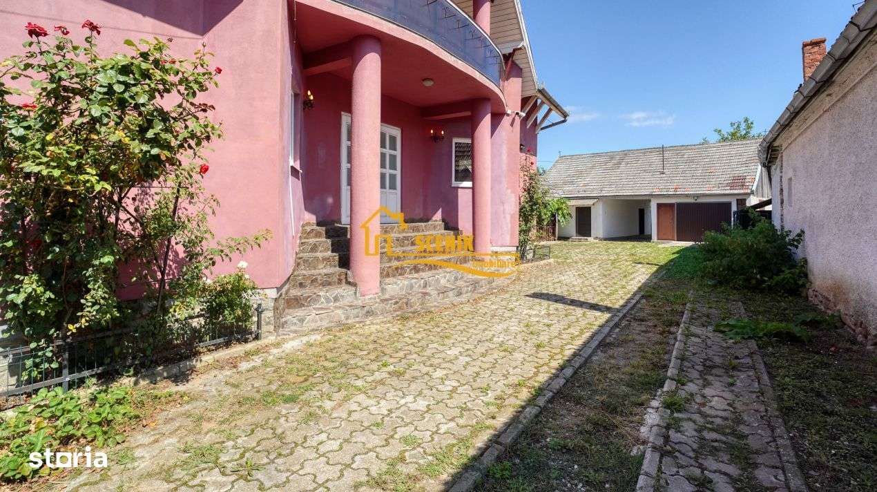 Covasna, casa cu structura deosebita, curte generoasa, dependinte foar-9