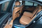 BMW Seria 7 740d xDrive - 11