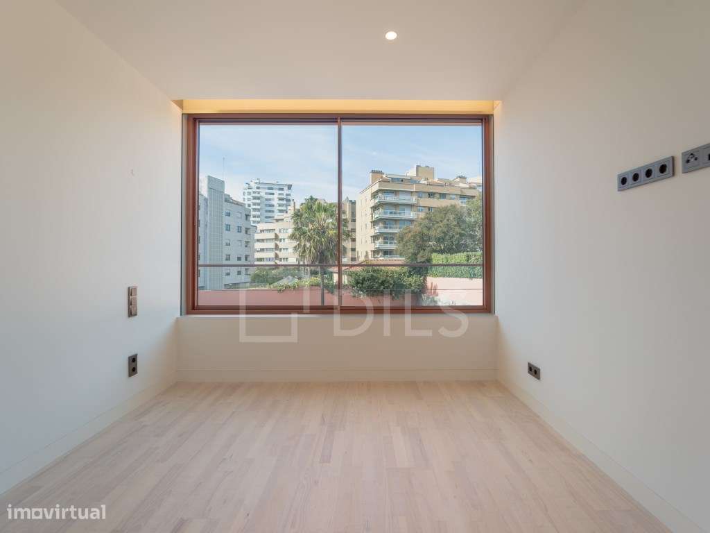 Apartamento T4+1 na Foz, Porto-23