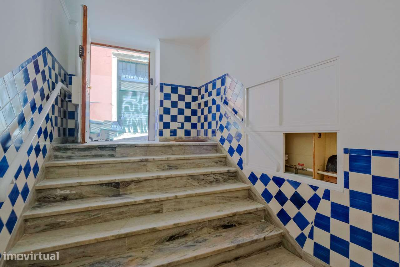 Apartamento T5 no Chiado-5