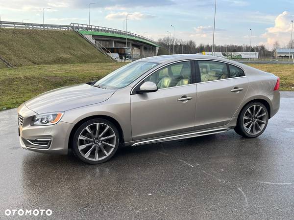 Volvo S60 - 9