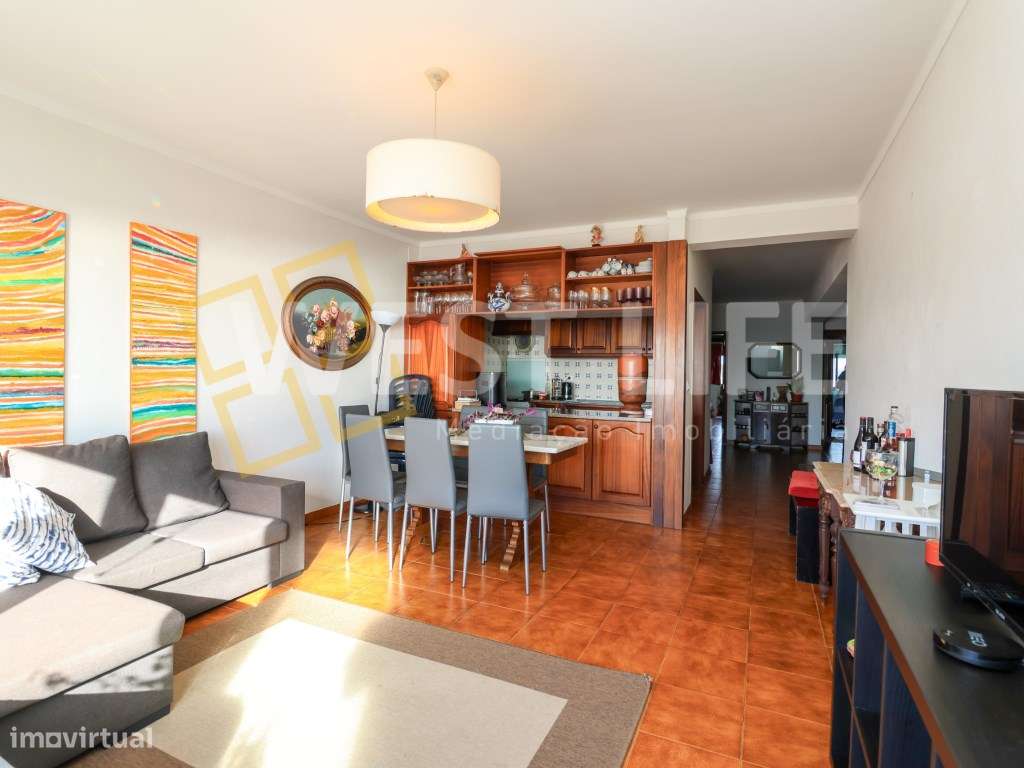 Apartamento T2 com VISTA DE MAR SOBERBA - A apenas 200 metros da pr... - Grande imagem: 5/23