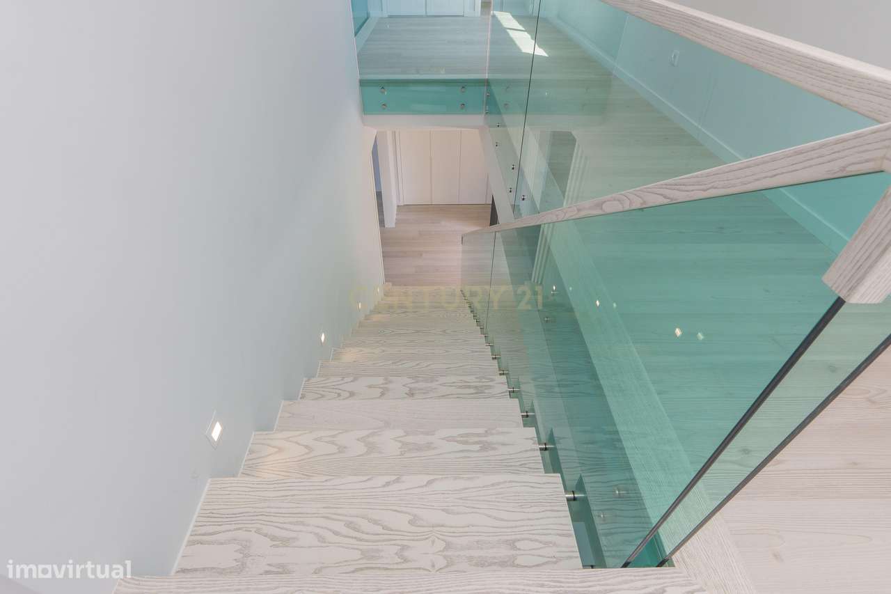 Moradia premium em Cascais onde o luxo e a natureza se encontram-34