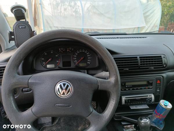 Volkswagen Passat 1.9 TDI - 7