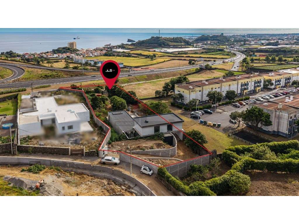 Moradia LUXURY em Betão Armado | Piscina Infinita | Vista Mar | Pon...-9