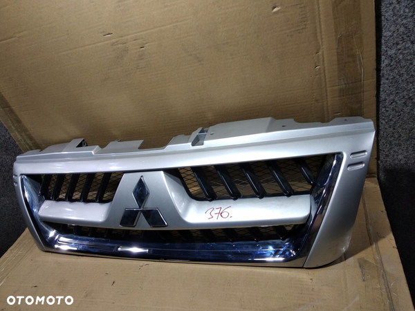 Mitsubishi Pajero 3 III grill atrapa - 4