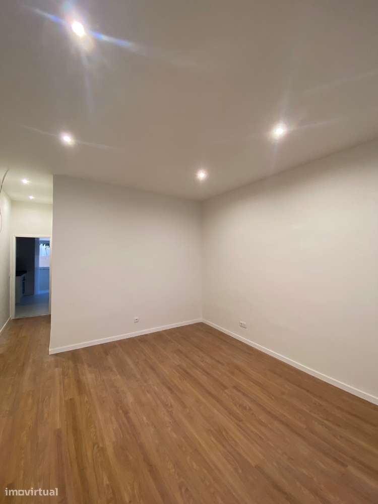 Apartamento T2 aconchegante em Campo de Ourique-Lisboa - Grande imagem: 2/13