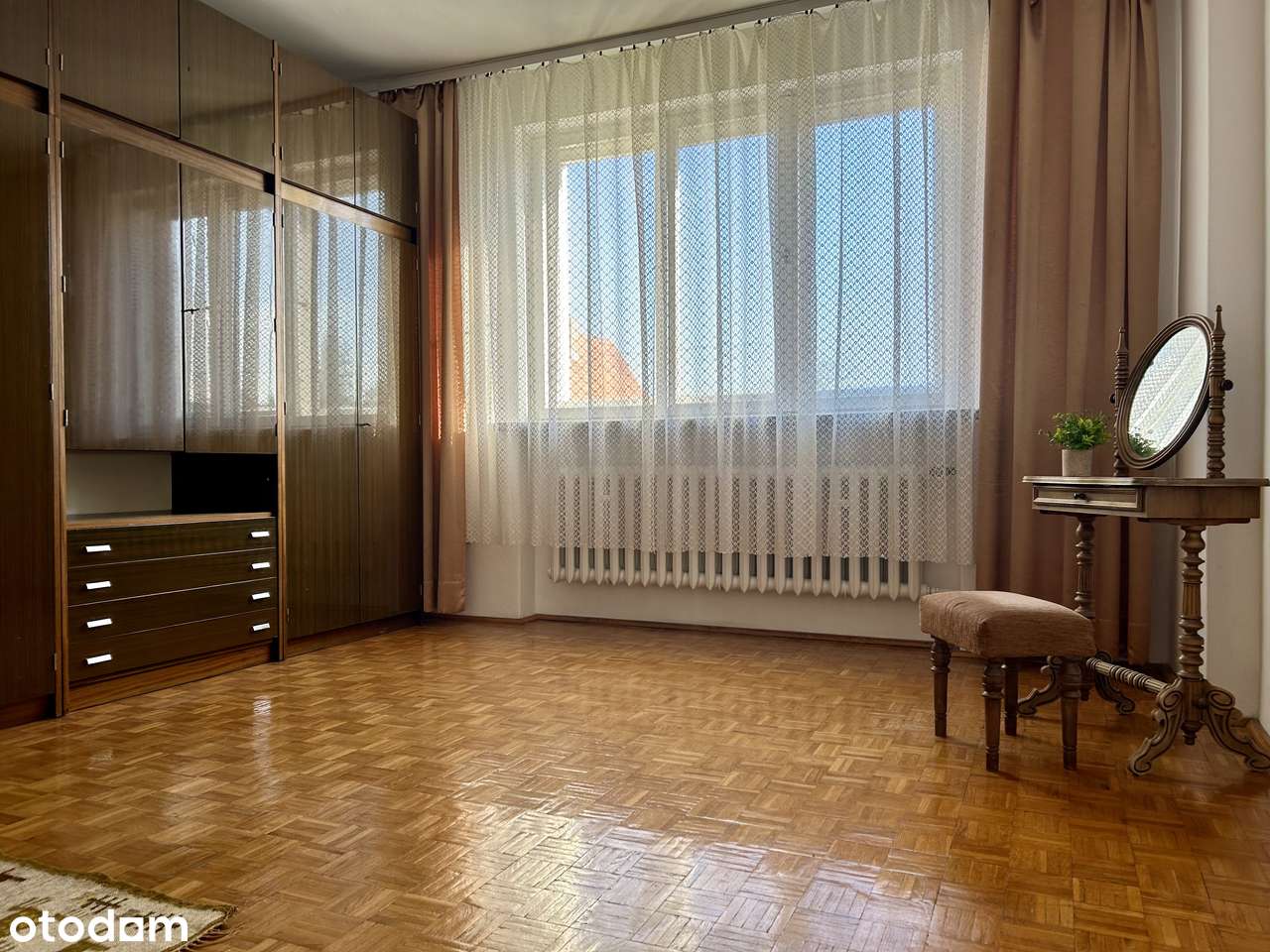 Unikatowy dom wolnostojący z dużym potencjałem - w zacisznej uliczce!-10