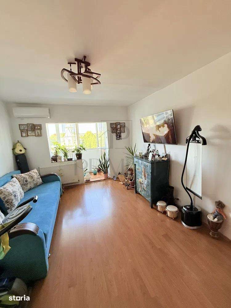 Lipovei- 2 camere, etaj intermediar, centrala, bloc anvelopat - Imagine principală: 2/6