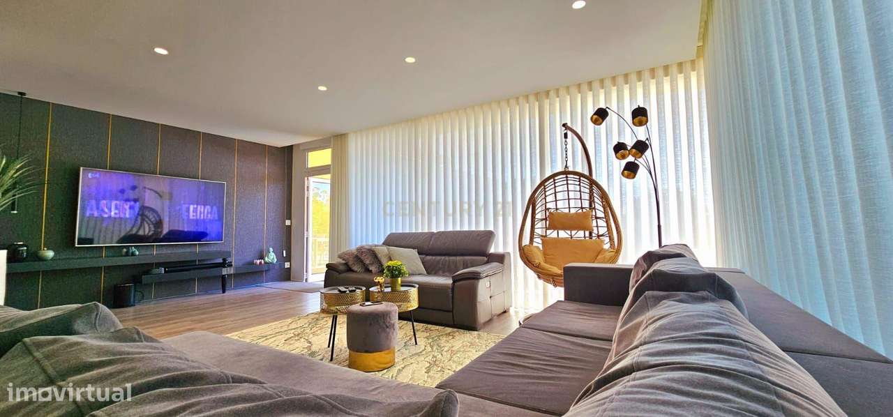 Moradia térrea com três quartos de luxo em Argivai - Grande imagem: 2/36