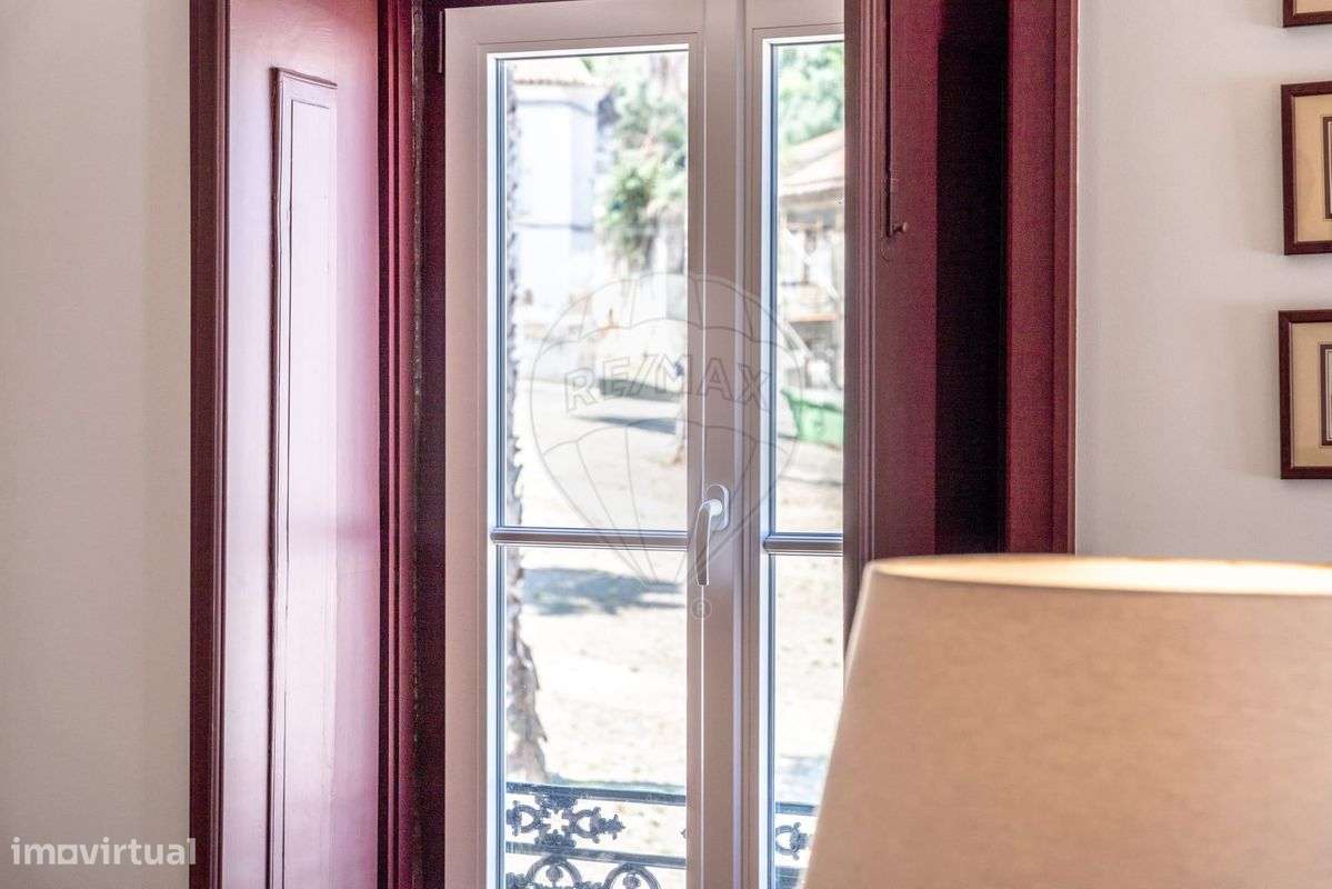 Moradia T6 para venda-7