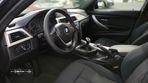 BMW 320 d Touring - 12