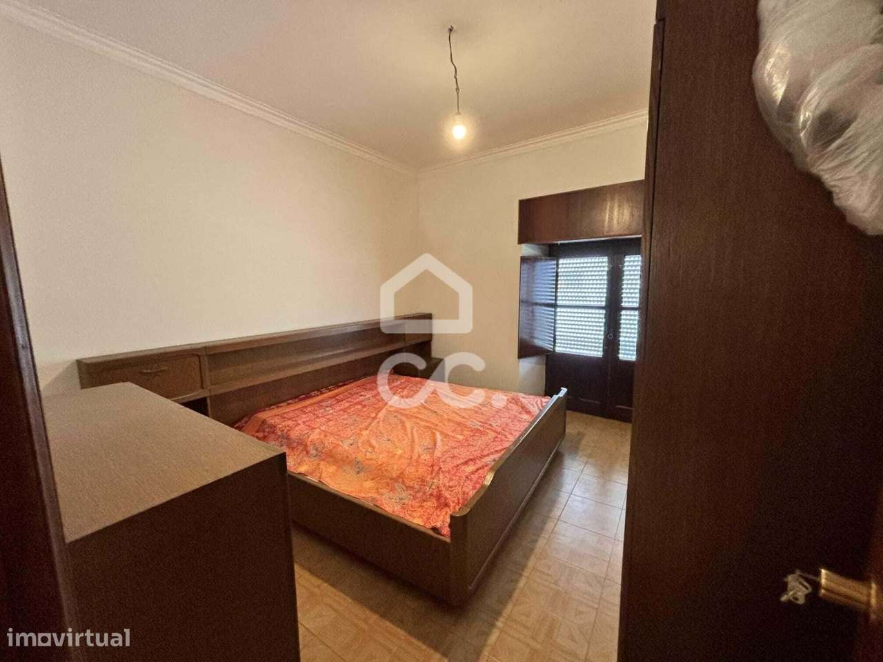 Moradia com 4 quartos no centro da cidade com garagem-27