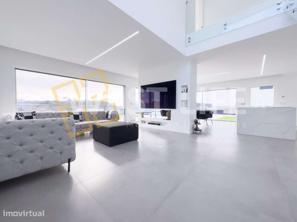 Magnifica moradia T3 de arquitetura contemporânea em Mafra como NOVA - Grande imagem: 4/36
