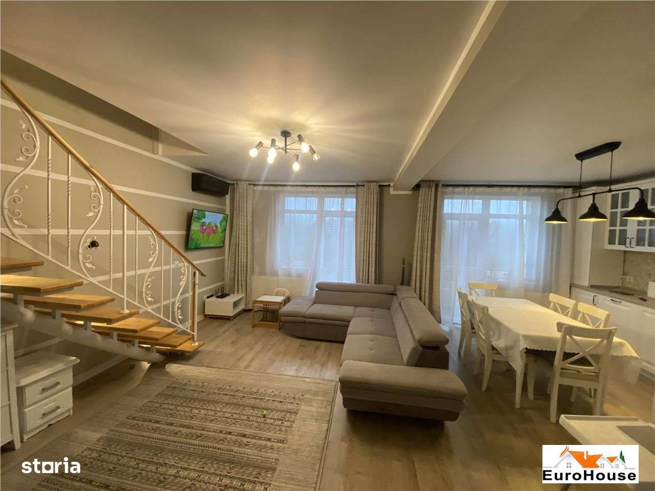 Apartament cu scara interioara de vanzare in Alba Iulia - Imagine principală: 4/20
