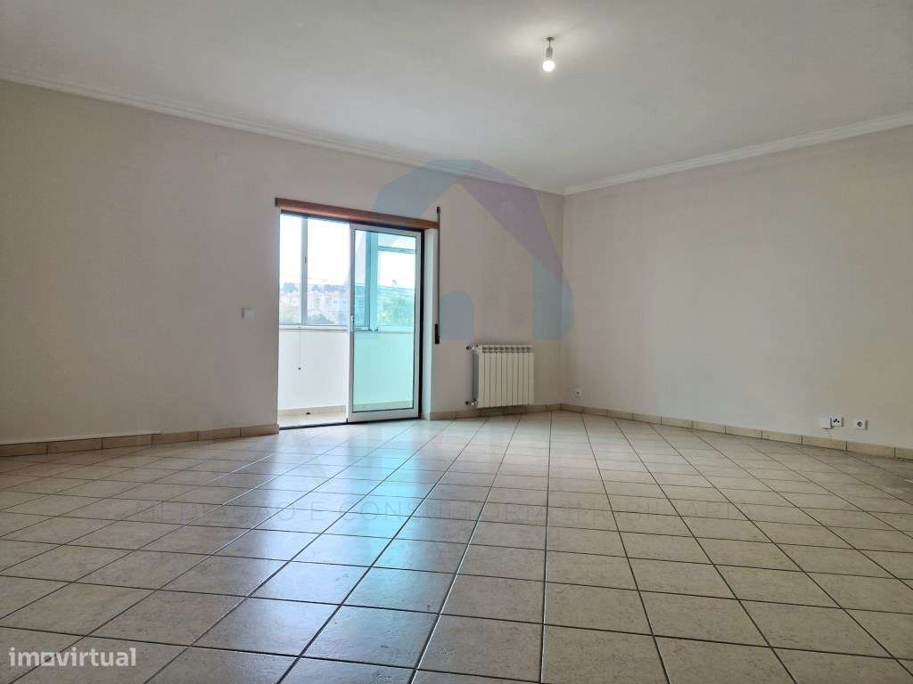 Apartamento T3 com Terraço - Pombal-9
