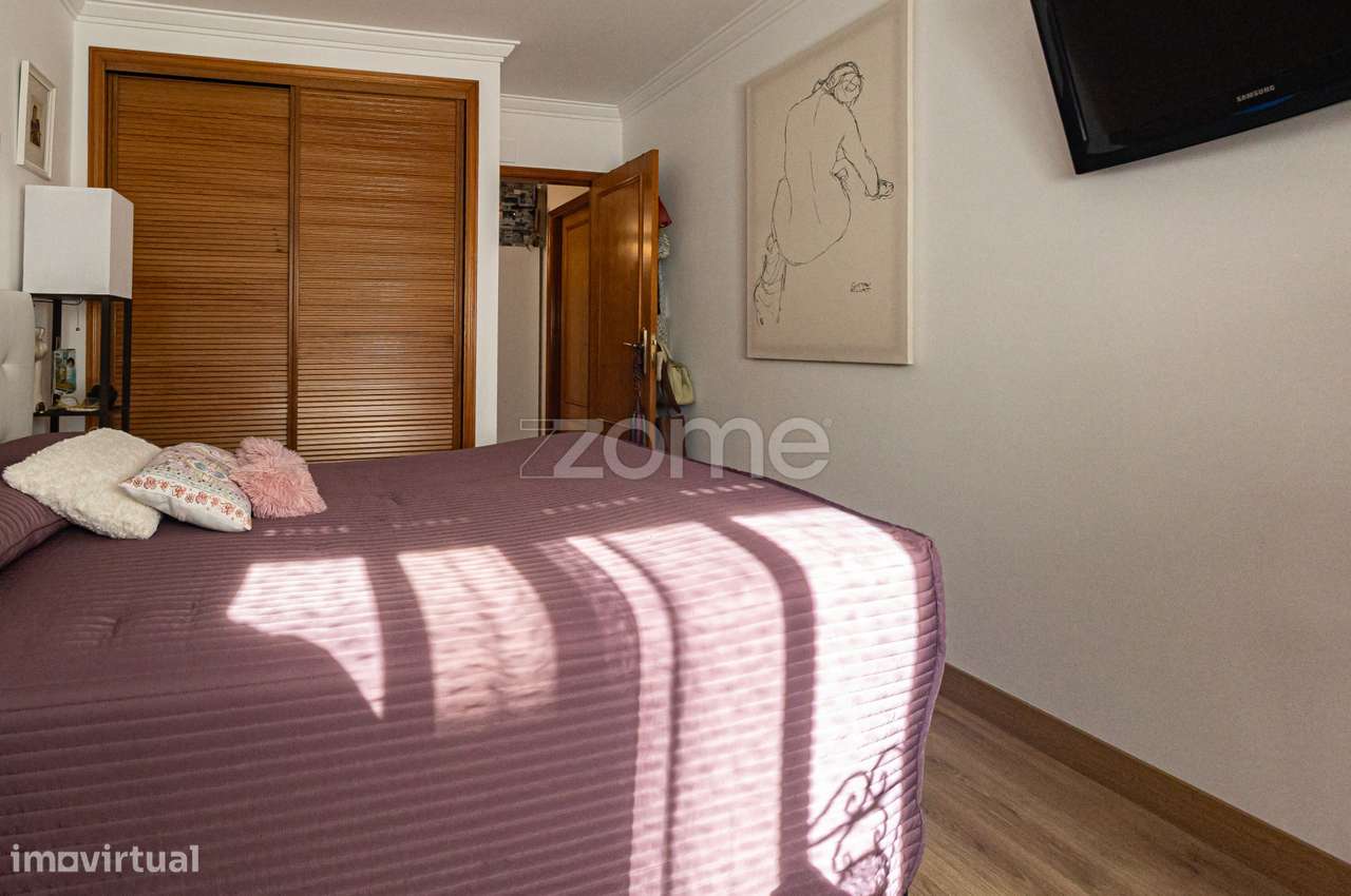 Apartamento T2 à venda na Rua Holanda-10