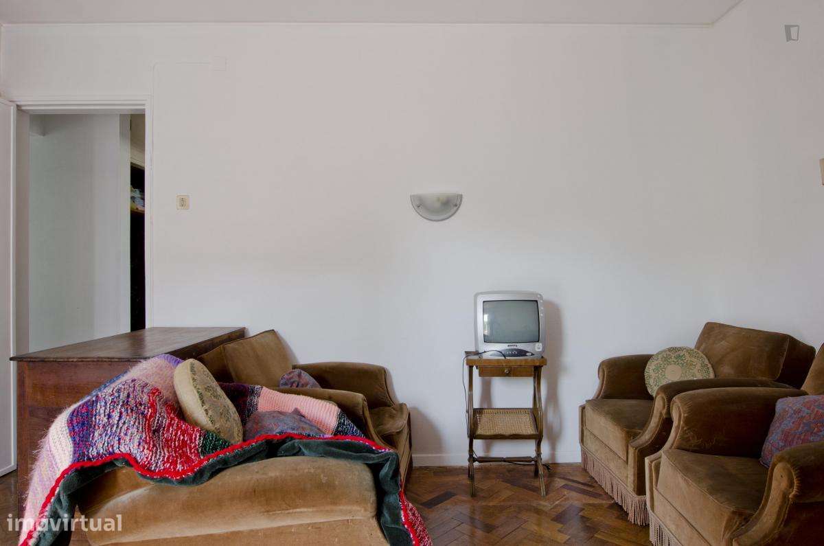 Casa com 3 quartos - localizado em Estoril Lisbon - Grande imagem: 5/7